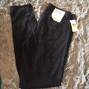 Two by VINCE CAMUTO BLACK PANTS ✨